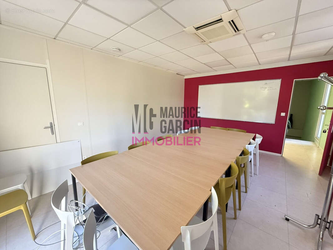 Commerce 220 m² à Avignon  - photo 7