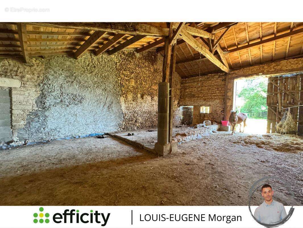 Maison à LA CHAPELLE-BATON