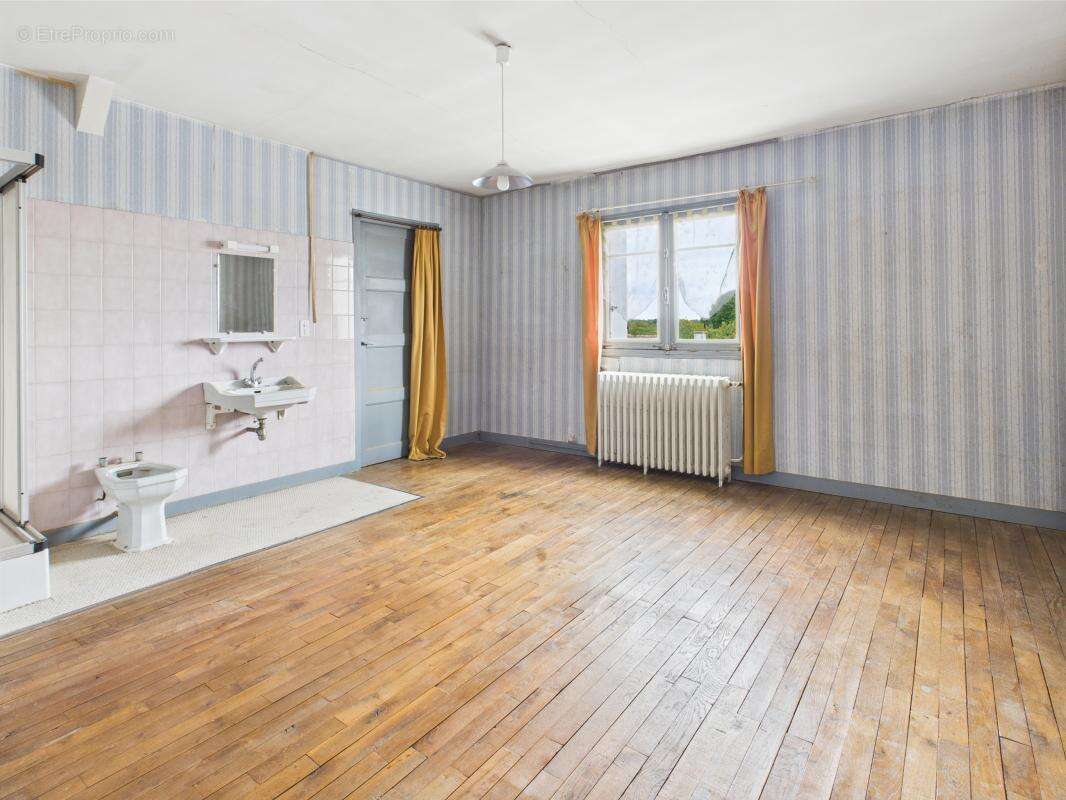 Maison à CORPS-NUDS