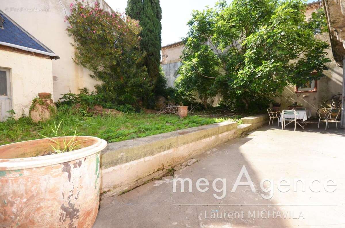 Maison à VILLENEUVE-LES-BEZIERS
