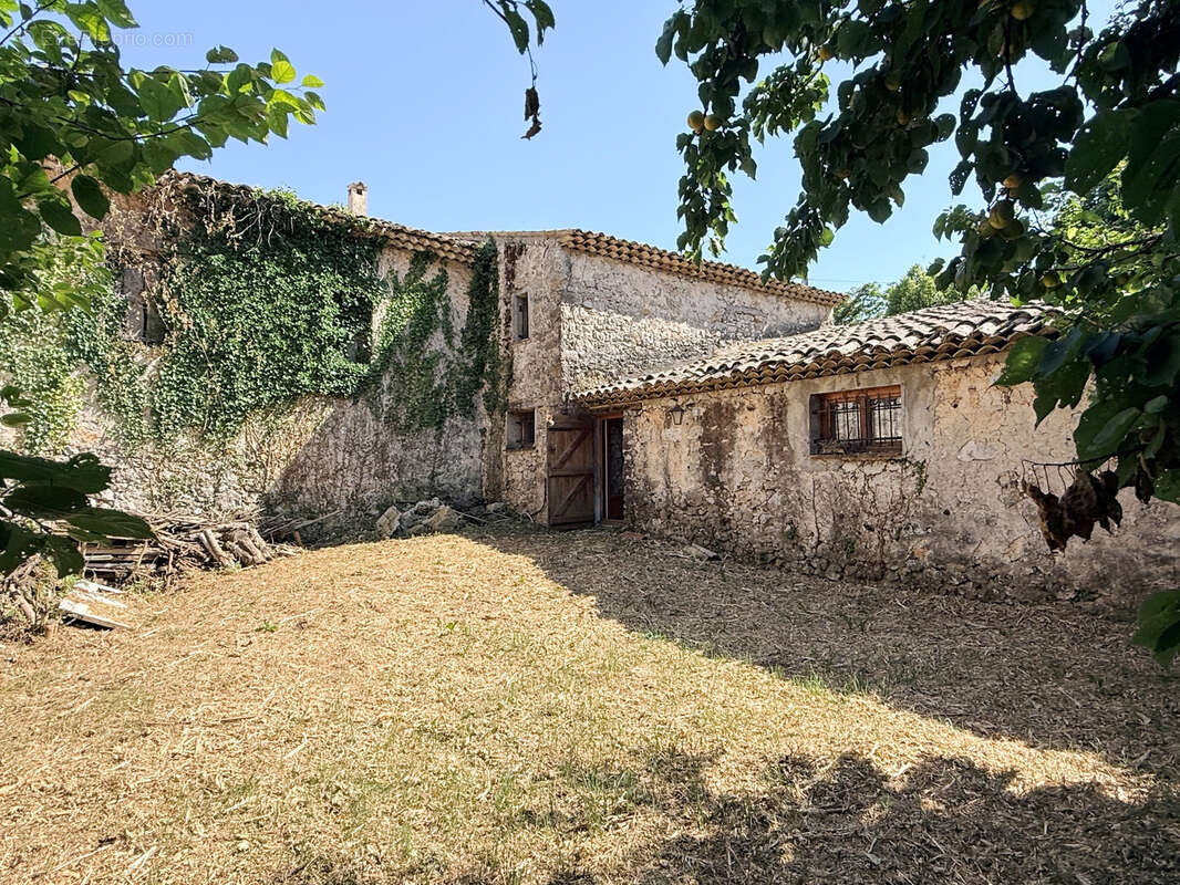 Maison à BOUYON