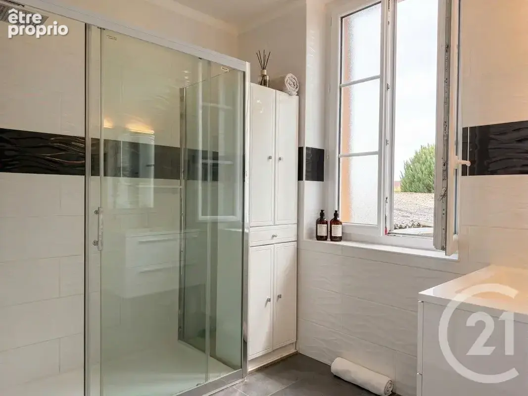 Maison 5 pièces 106 m² à vendre à La Charite-Sur-Loire (58400) - photo 6