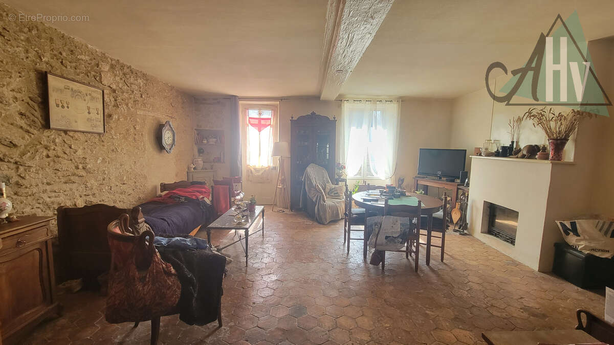 Maison à EVERLY