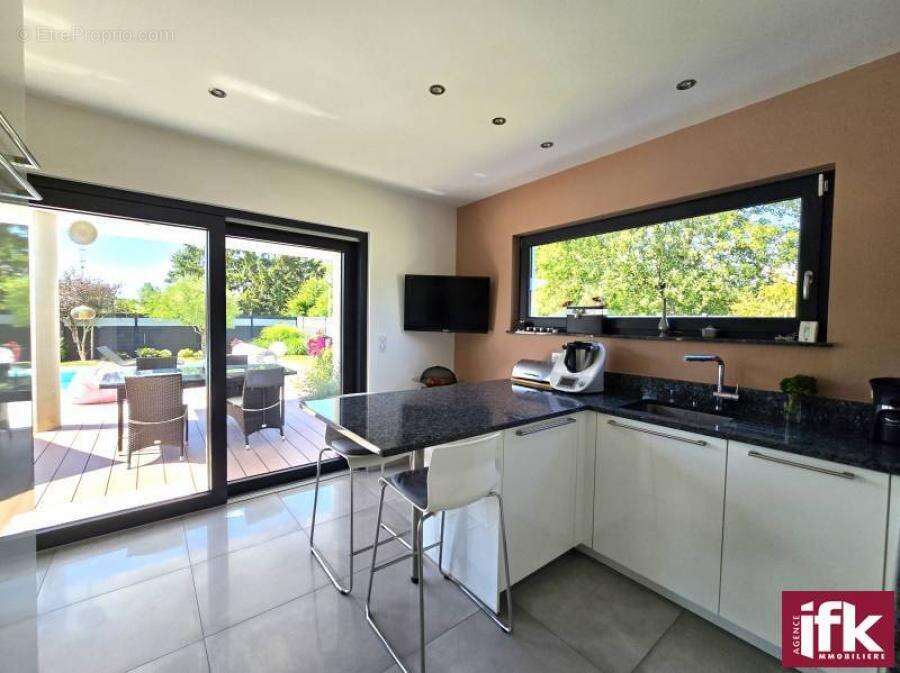 Muntzenheim très belle propriété avec piscine - photo 12