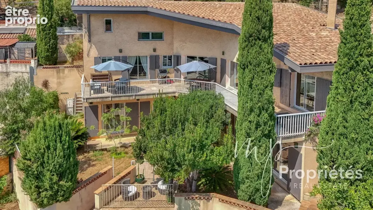 A VENDRE Maison  Rayol Canadel sur Mer. Propriété 300m² vue mer piscine proche plage - photo 34