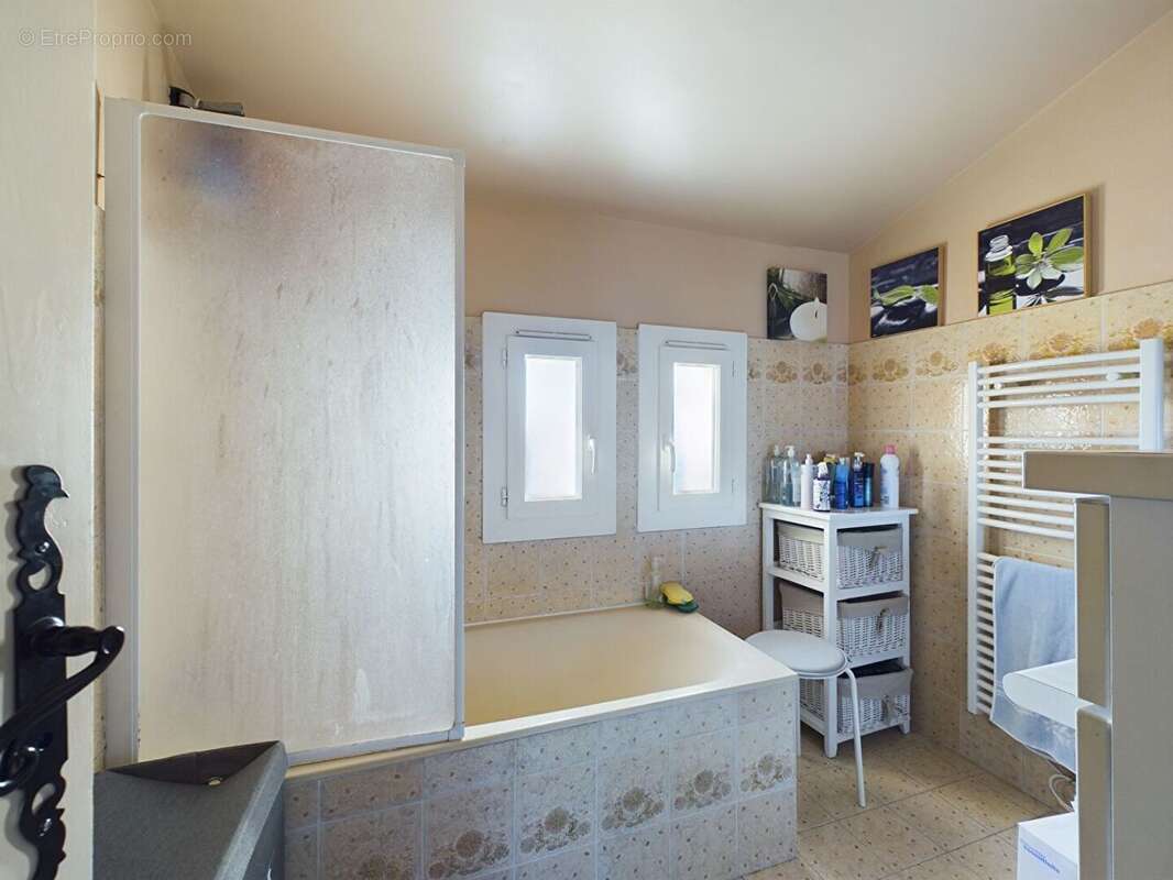 Maison à LES ANGLES