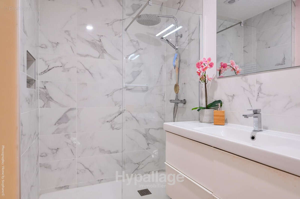 Appartement à MARSEILLE-8E