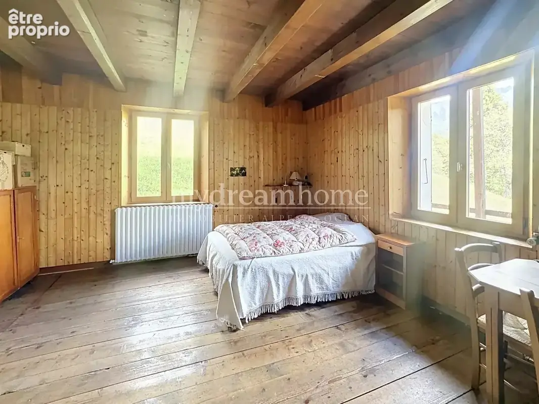 Chalet ancien, mazot et 5 hectares de terrain à Héry sur Ugine (73400) - photo 6