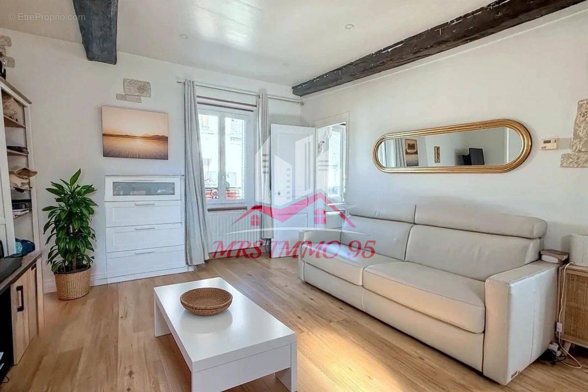 Appartement à CHAUMONTEL