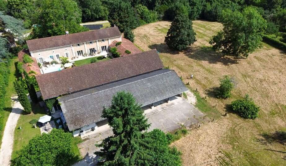 Maison à BEAUSSAC