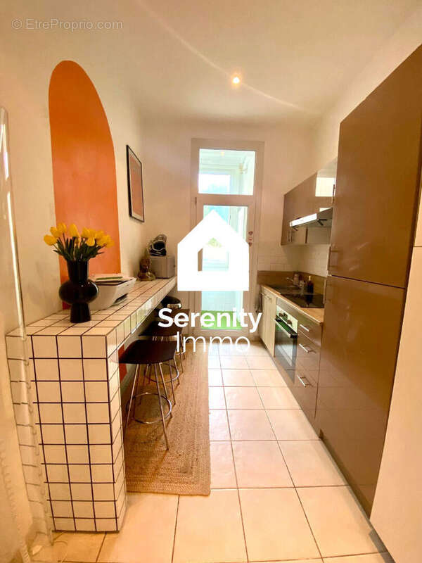 Appartement à MARSEILLE-6E