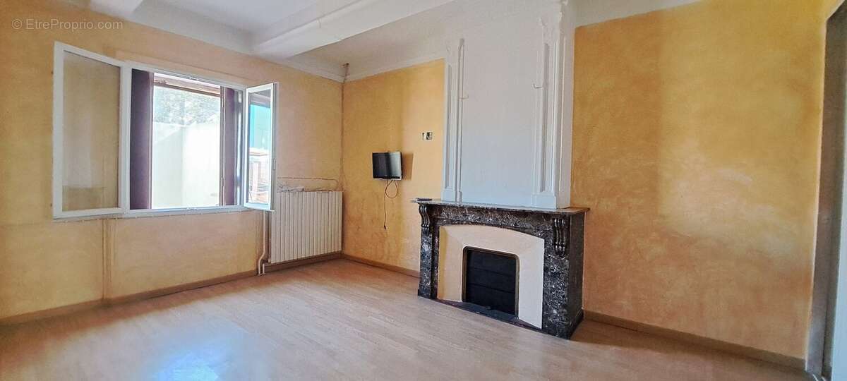 Maison à BESSAN
