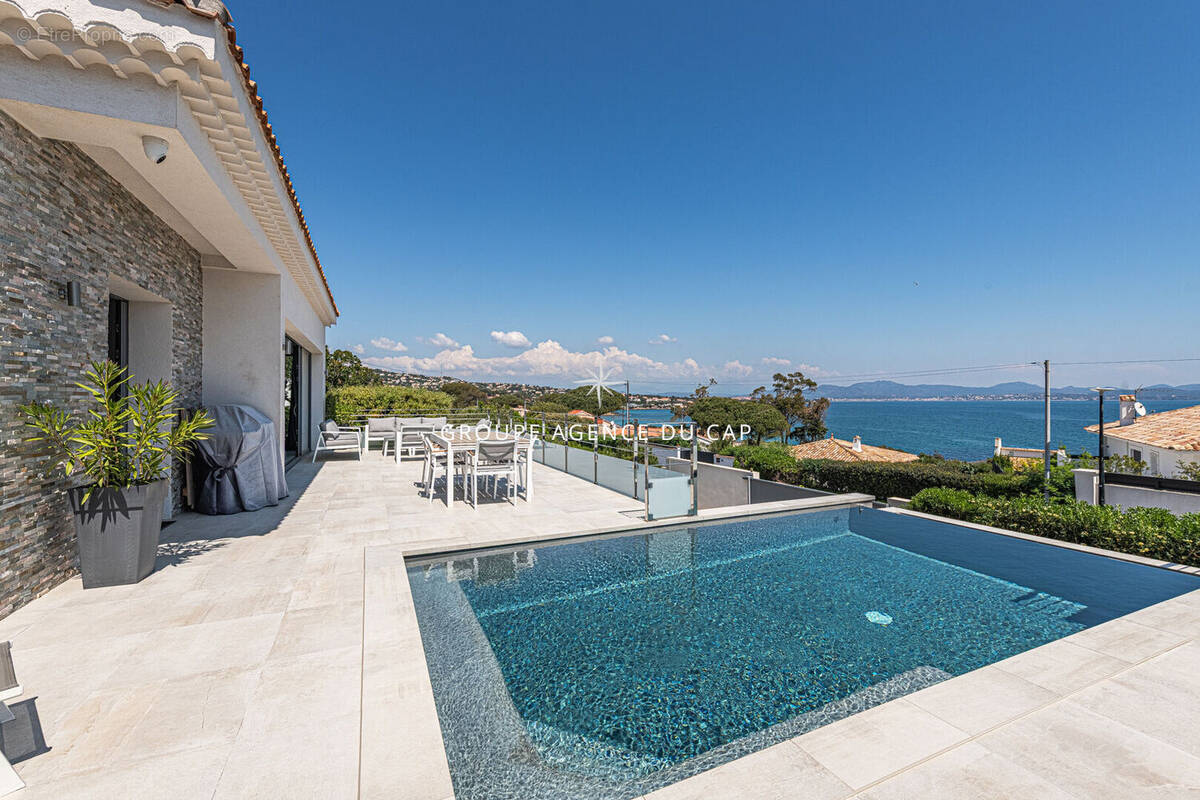 Maison à LES ISSAMBRES