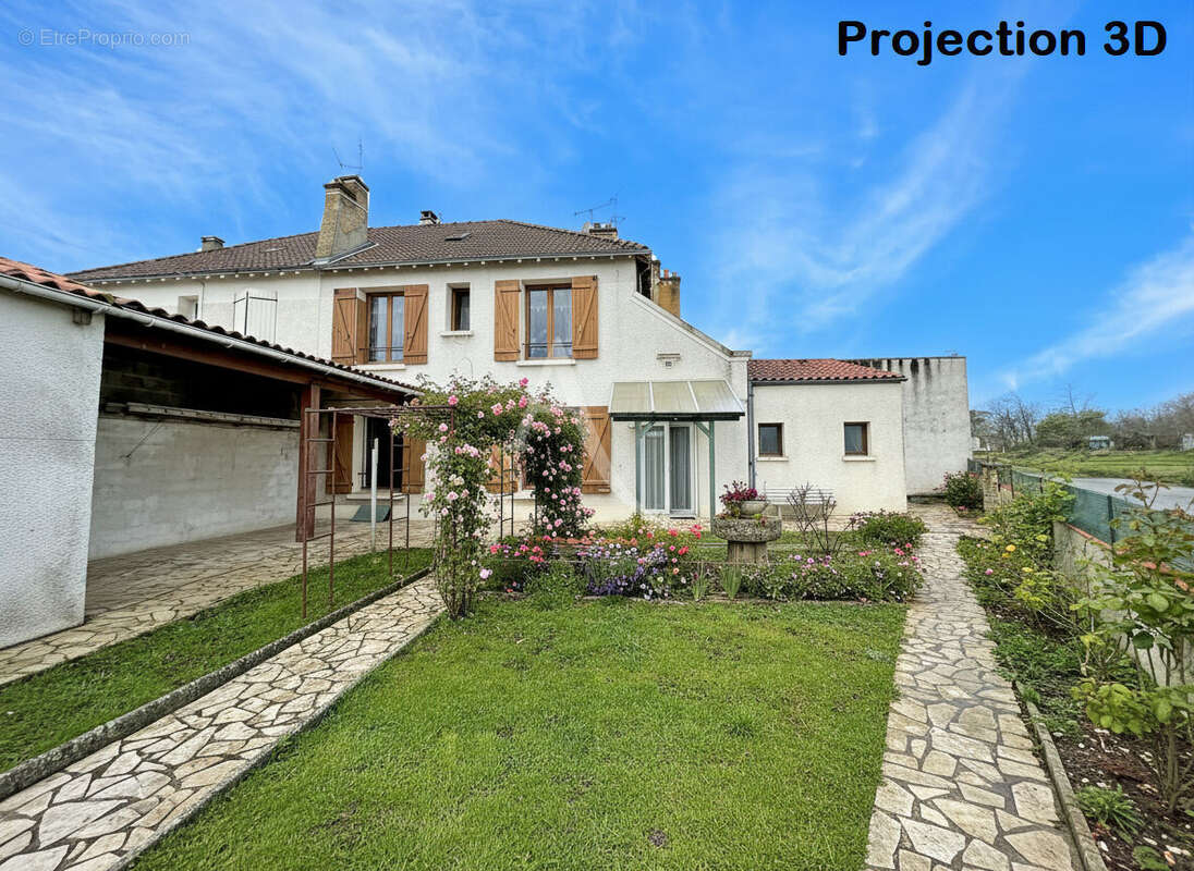 Maison à ROCHEFORT