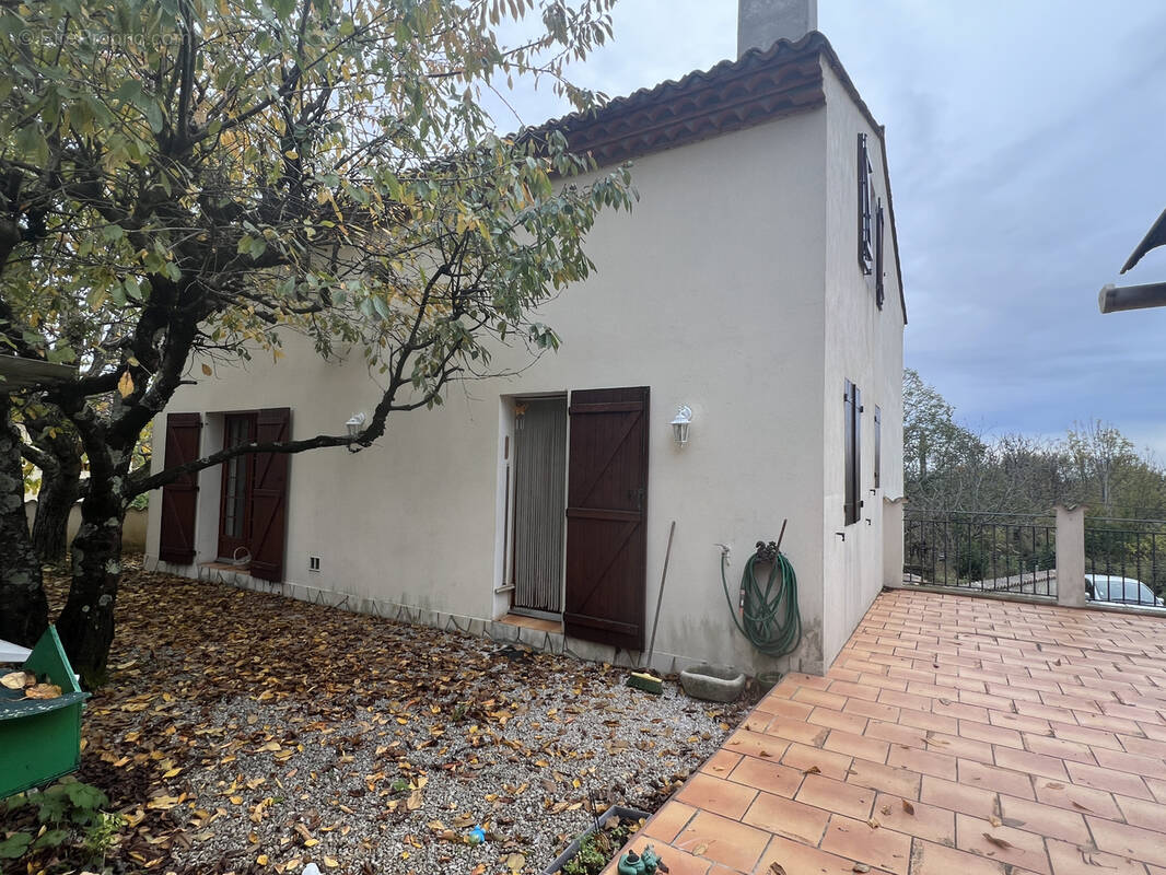 Maison à MASSAGUEL