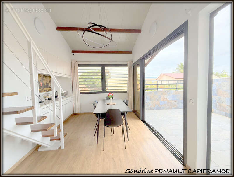 A vendre a kourou (97310) une magnifique villa t7 de 246 m² - avec 2 appartements t2 - terrain de 345 m² - au prix de 599 000 € - photo 11