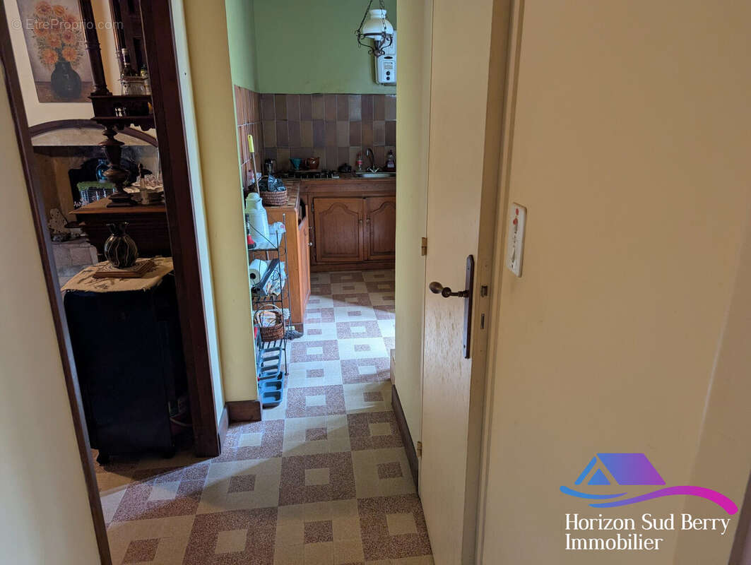 Dégagement - Maison à NOHANT-VIC