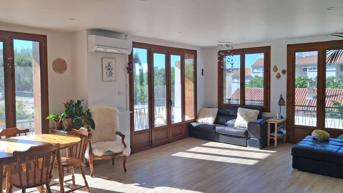 Magnifique Appartement type 4 + cave et balcon - photo 3