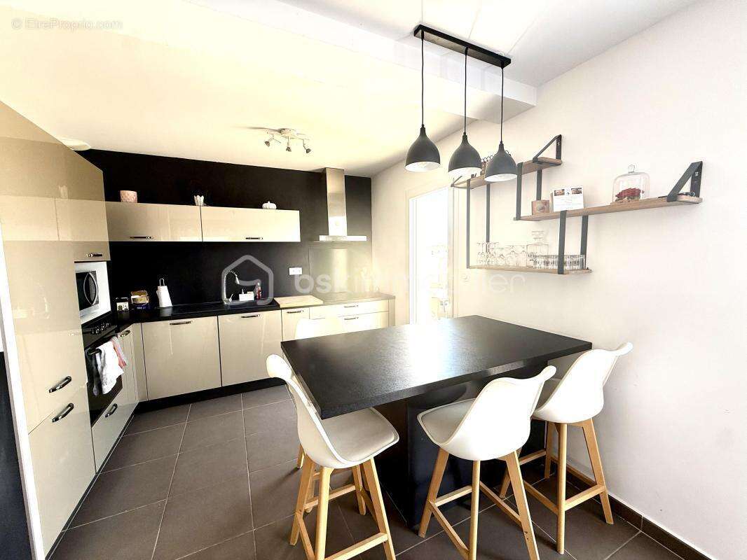 Maison moderne avec piscine de 2017 - photo 6