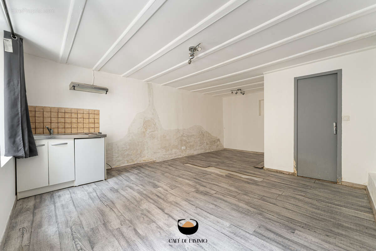 Appartement à MARSEILLE-6E