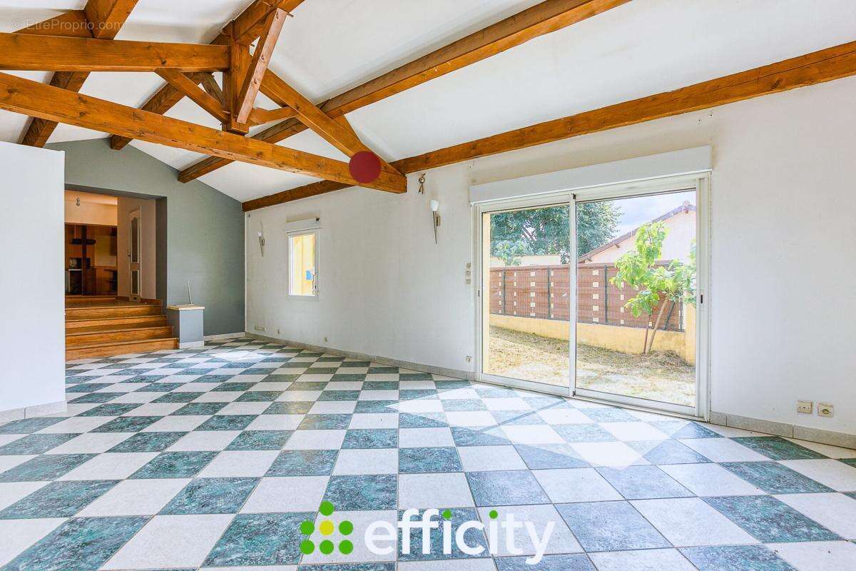 Maison à CHASSE-SUR-RHONE