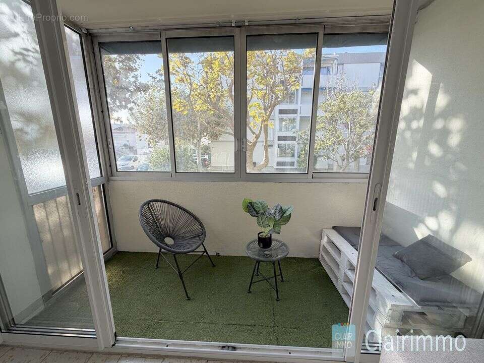 Appartement T4 a vendre - balcon - loggia - cave - calme - - Appartement à MARSEILLE-13E
