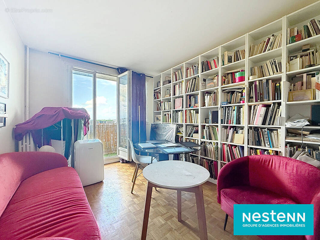 Appartement à PARIS-17E