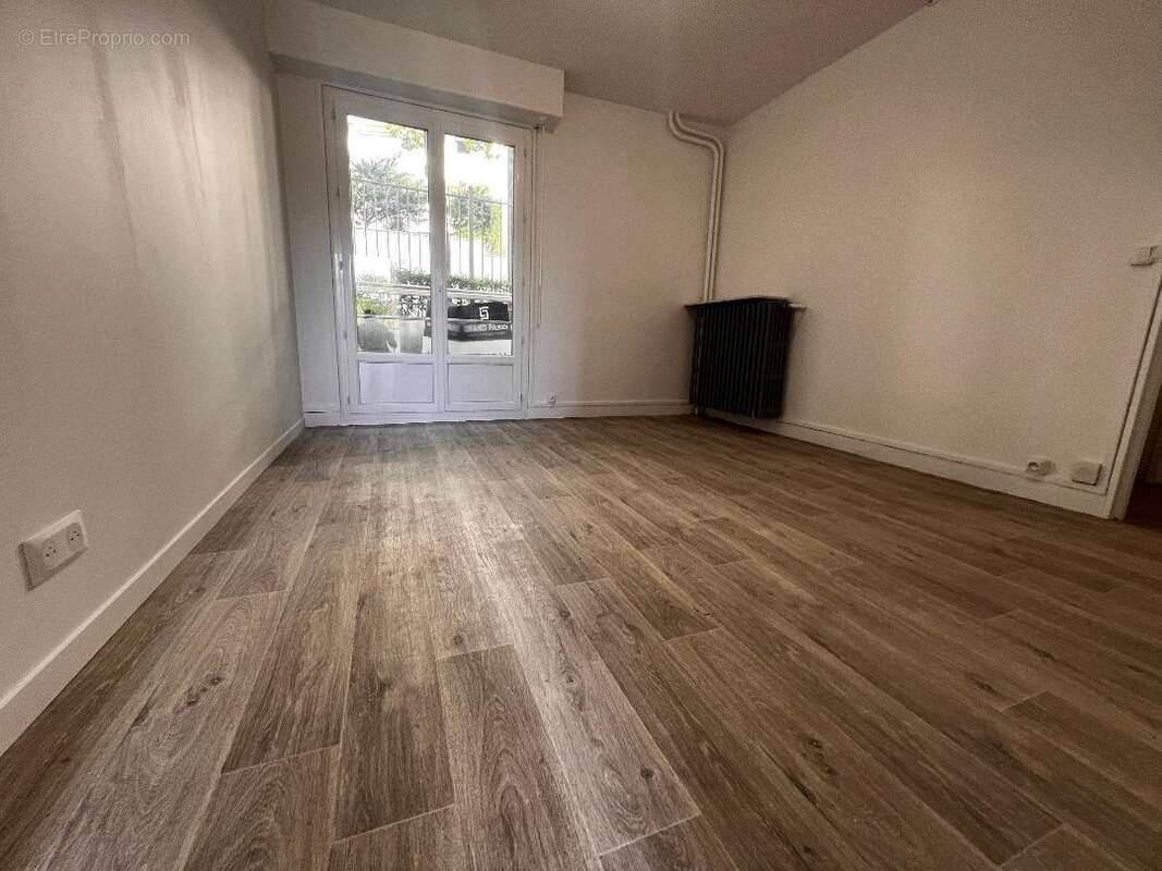 Appartement à VILLE-D'AVRAY