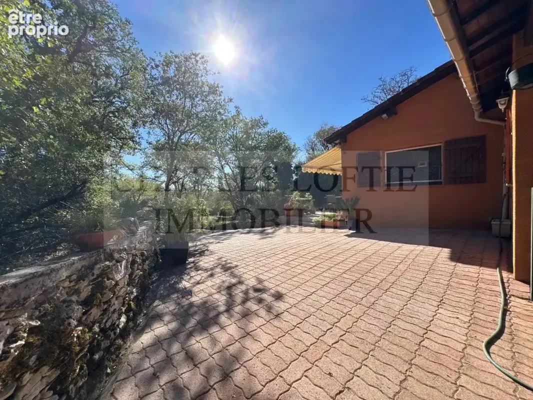 Jolie maison de plain-pied et garage sur un terrain de 2 820 m² - photo 18
