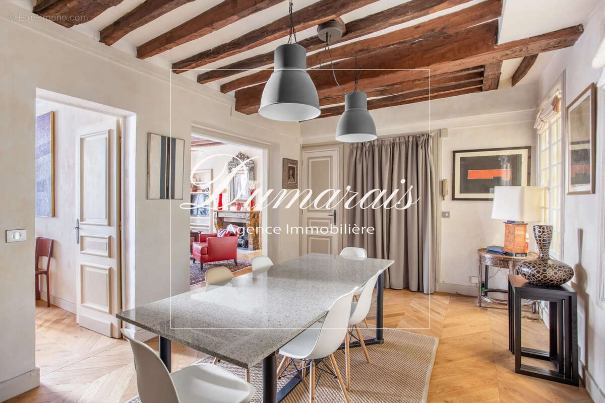 Appartement à PARIS-4E