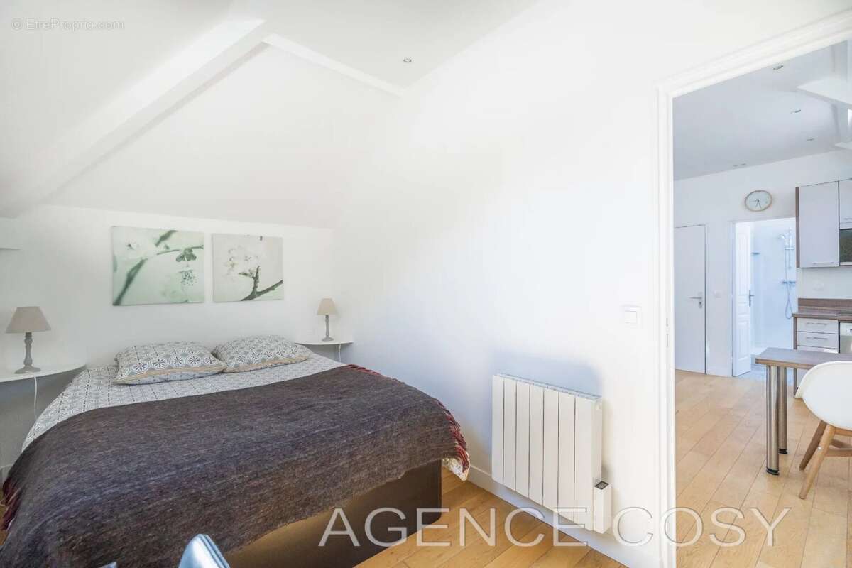 Appartement à VERSAILLES