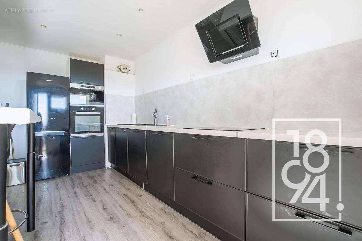Appartement à MARSEILLE-13E