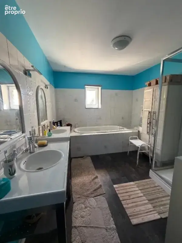 Mornac. Maison 191 m² avec garage et terrain - photo 11