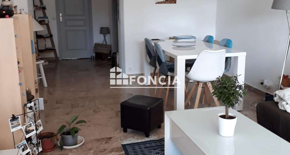 Appartement à MANDELIEU-LA-NAPOULE