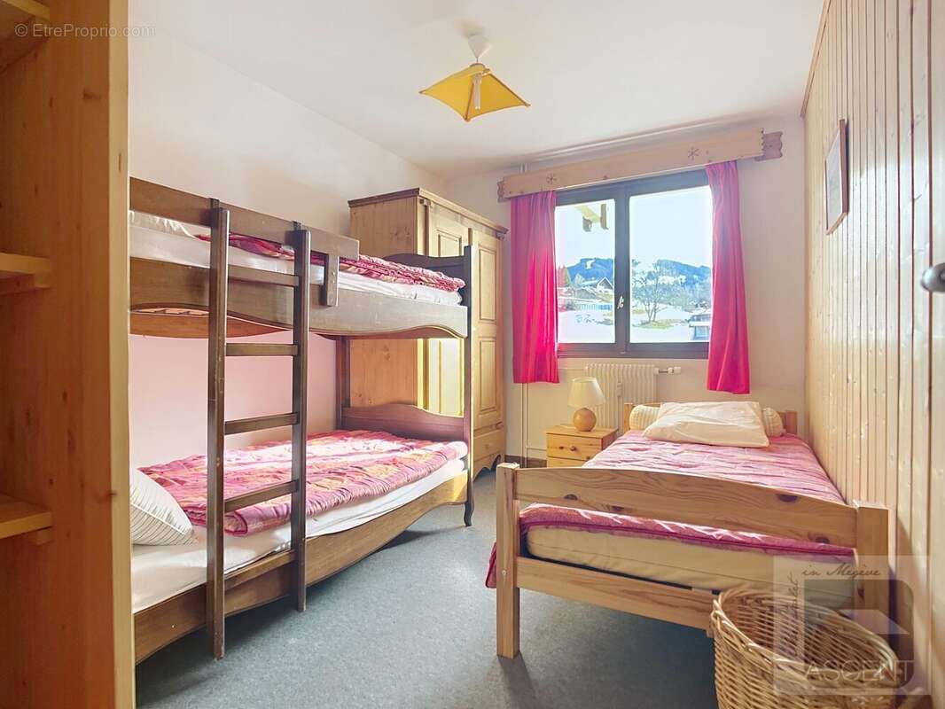 Appartement à NOTRE-DAME-DE-BELLECOMBE