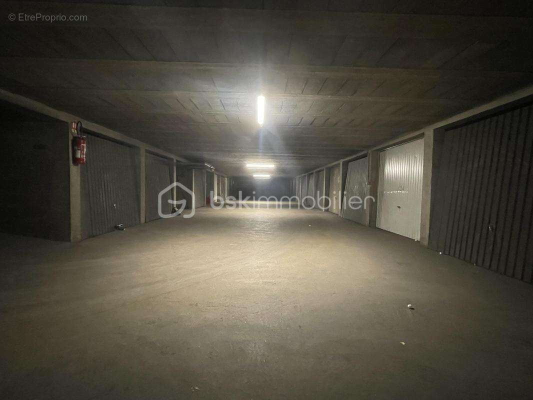  garage à vendre – opportunité investisseur ou usage personnel  - photo 3