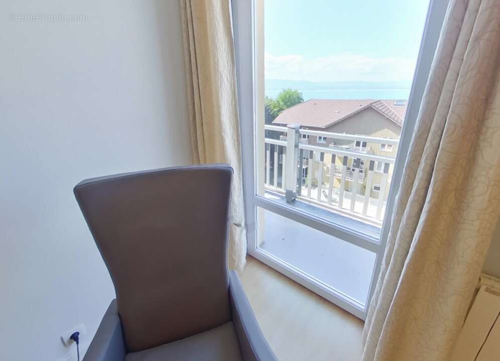Appartement à EVIAN-LES-BAINS