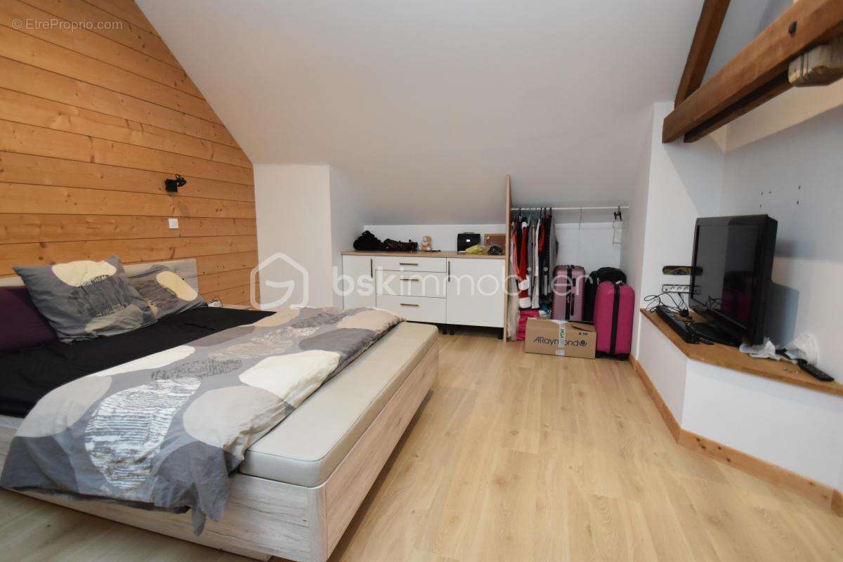 Maison à BOISVILLE-LA-SAINT-PERE