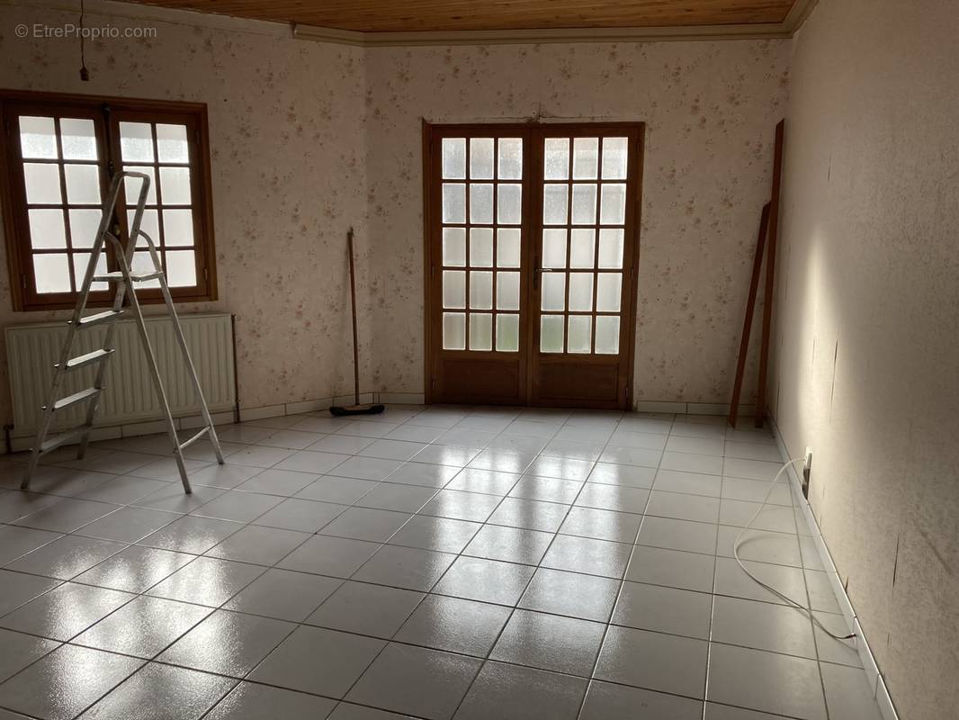 Maison à NOIRETABLE