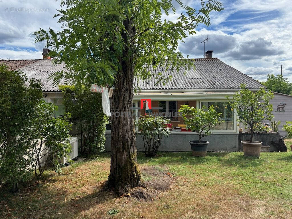 Maison à CAVIGNAC