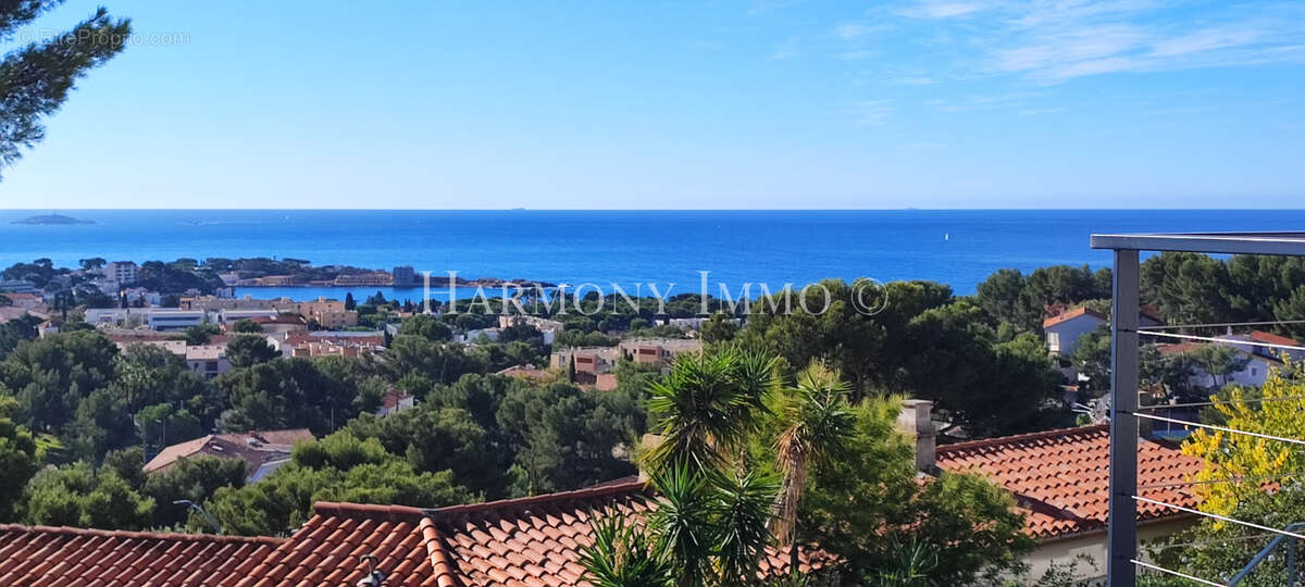 Vue Mer- Appartement T4 de 100m2 en rez-de-jardin à Bandol 83 150 (Var) - photo 2