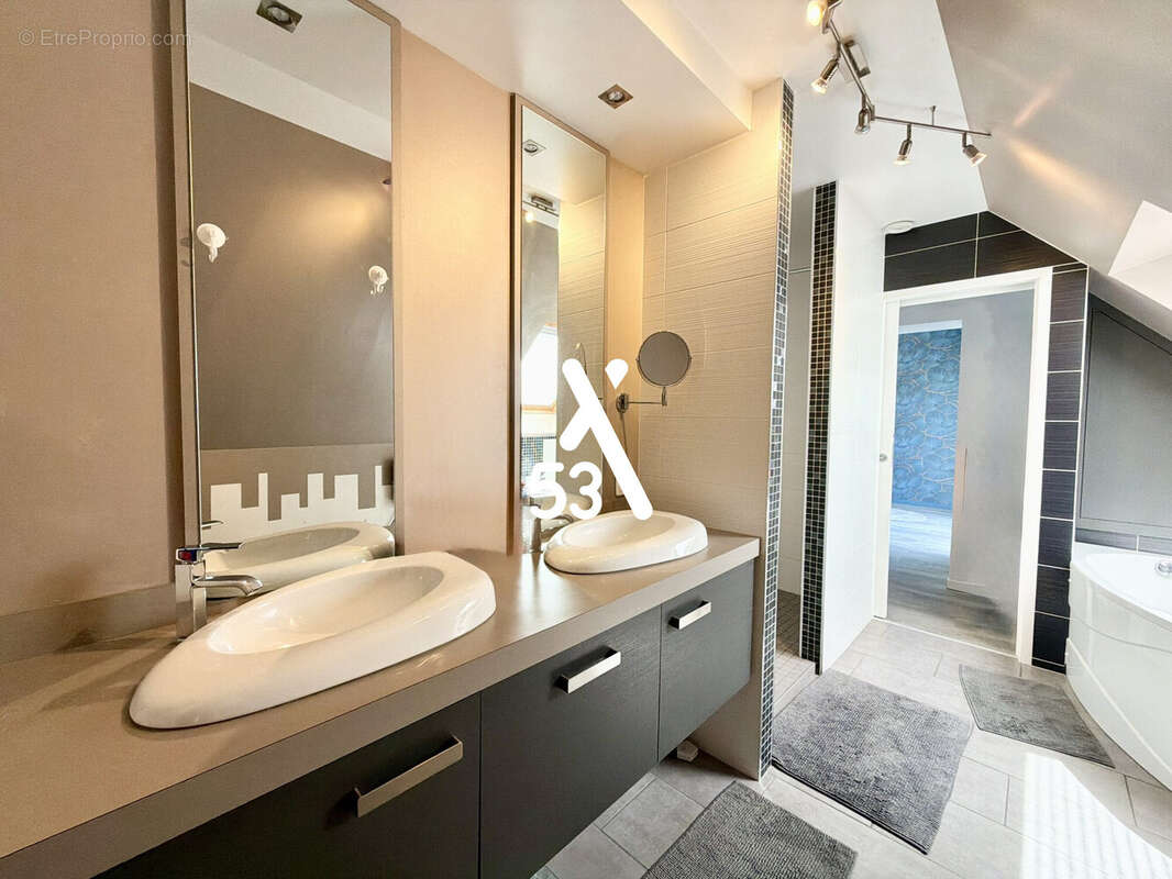 Maison 170 m² à Houlle  - photo 9
