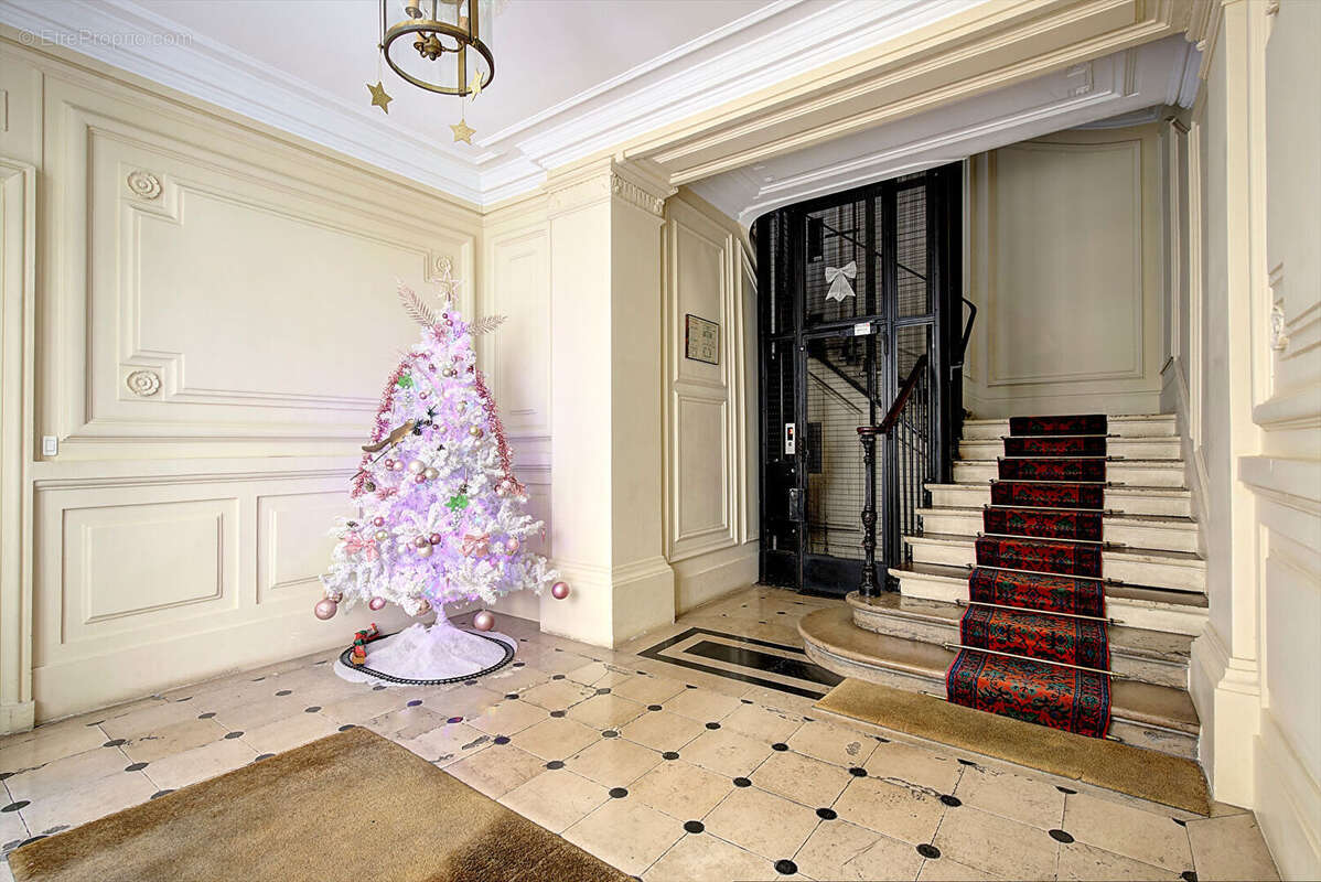 Appartement à PARIS-9E