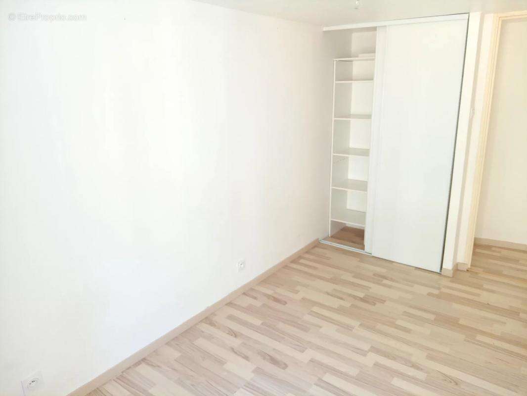 Maison à LA ROCHE-BLANCHE