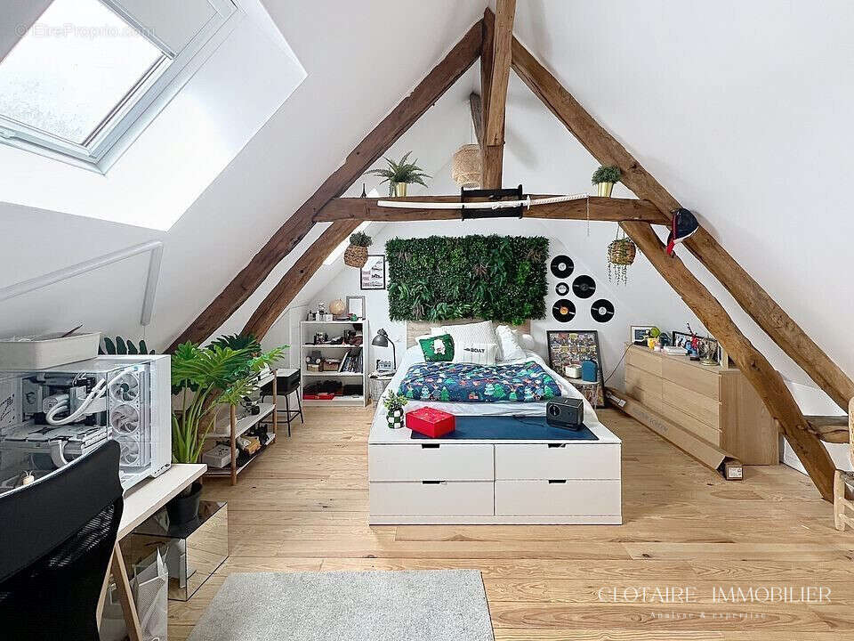 Maison à LACROIX-SAINT-OUEN