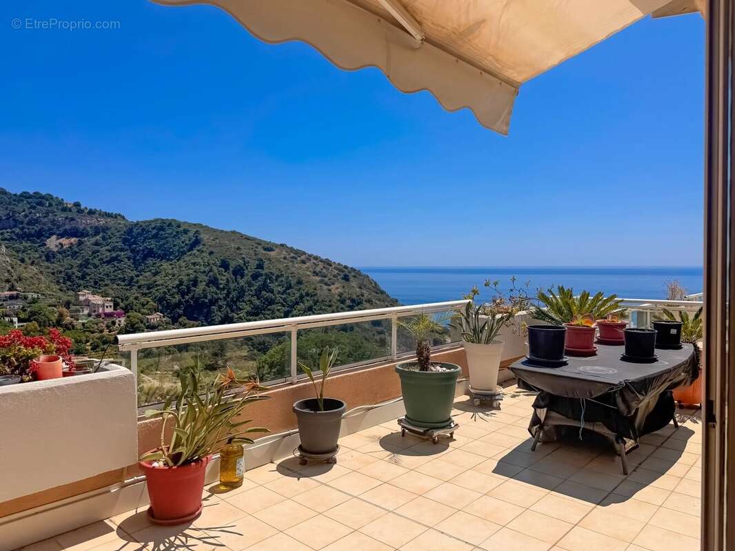 Appartement à EZE