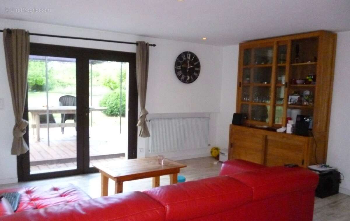 Maison 140 m² à Lagnes  - photo 4