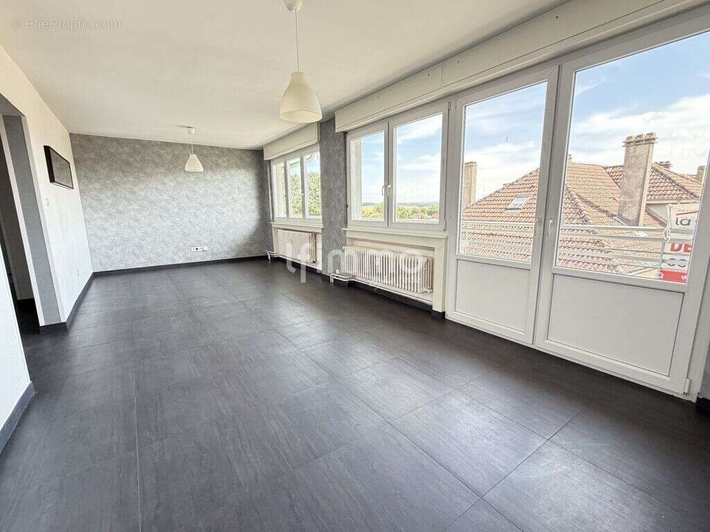 Appartement Lumineux, F4, proche Centre de Morhange - photo 4