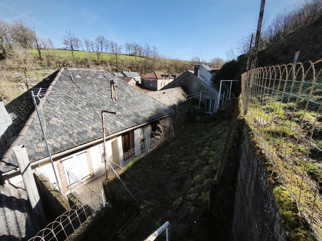 Maison à PONT-DE-SALARS