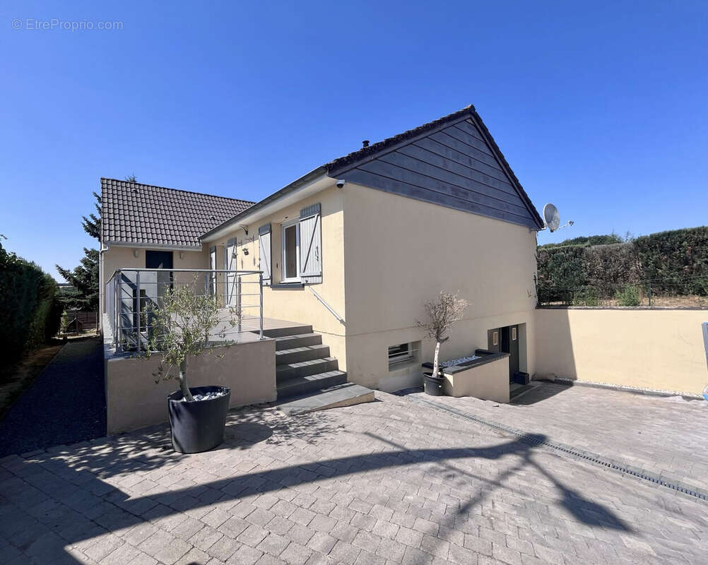 Maison 105 m² à Treon  - photo 2